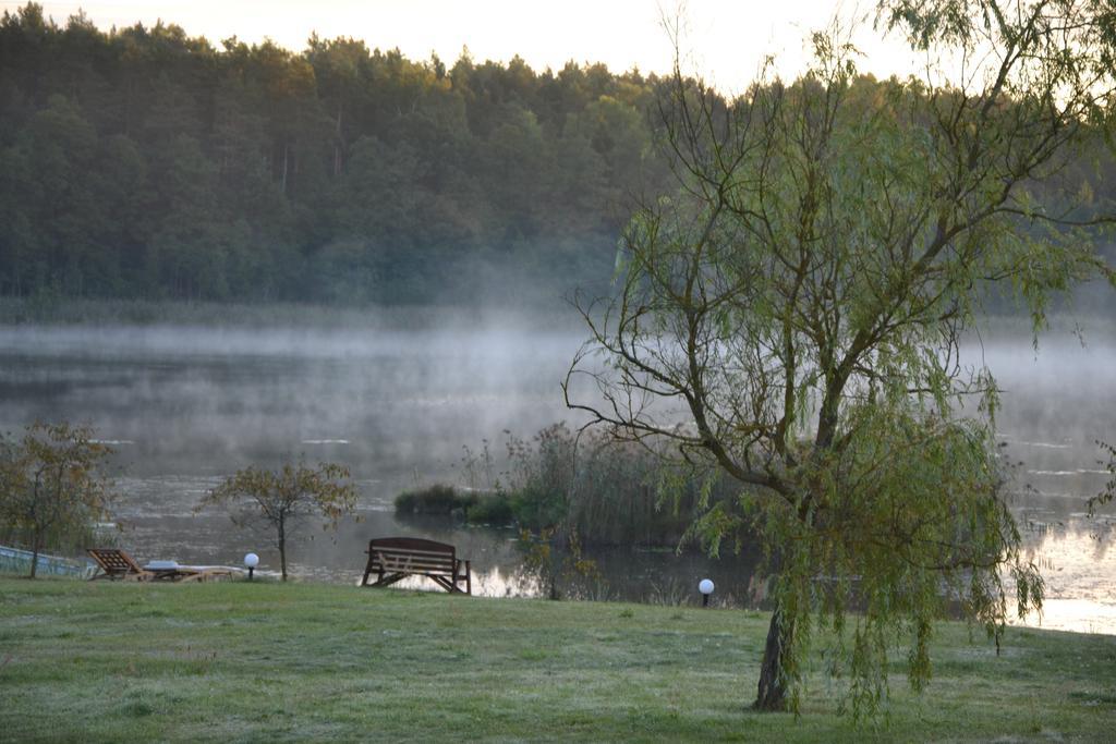 Bed and Breakfast Bobrowa Dolina Ryn  Exterior foto