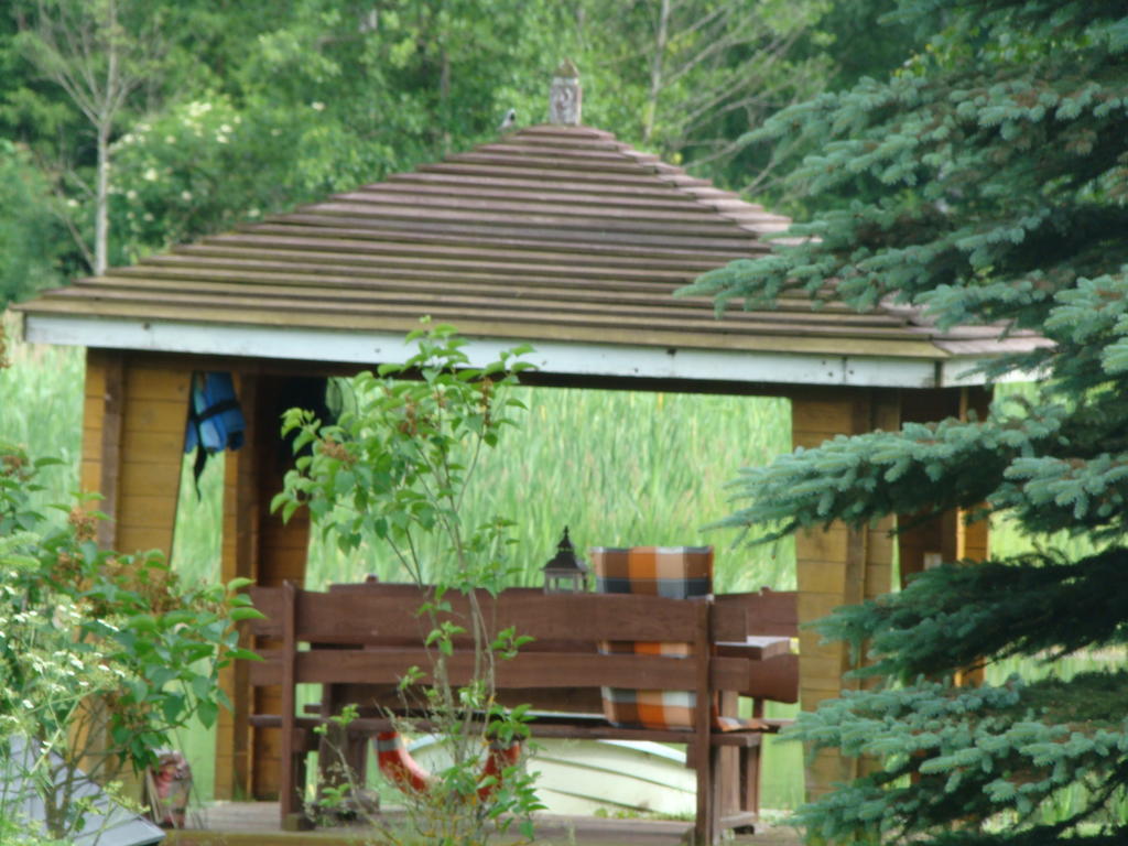 Bed and Breakfast Bobrowa Dolina Ryn  Exterior foto